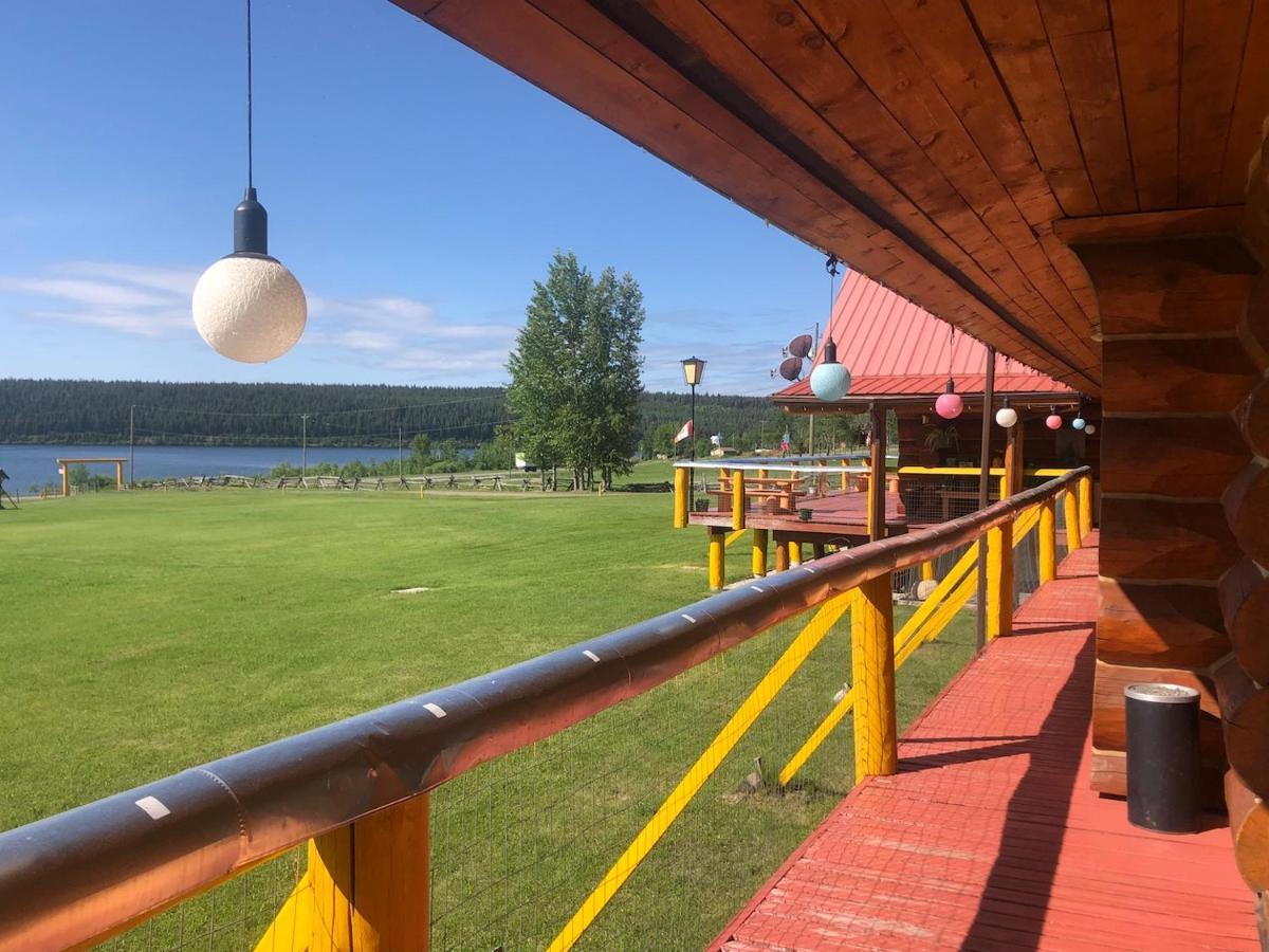 Cariboo Log Guest House Lac La Hache Buitenkant foto